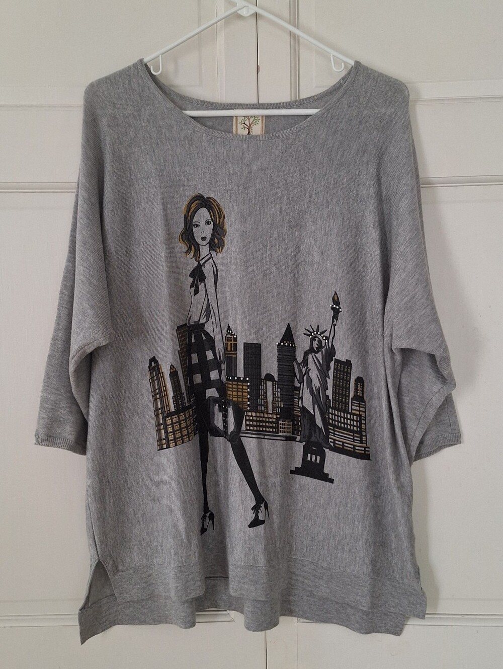 Colortree graphic top